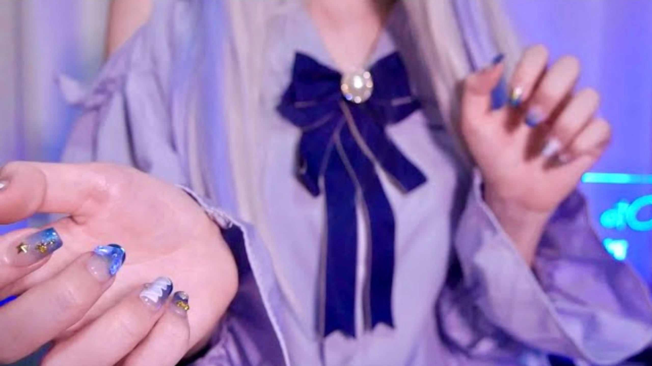 Otomaki ASMR：[ASMR] 痒痒的低语，忍耐30分钟！ [拟声词]