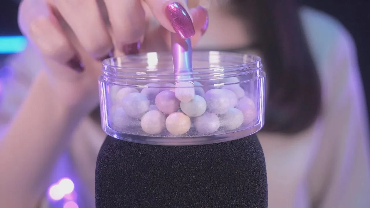 Coromo Sara. ASMR：极具放松效果 最佳触发方式 😴 超过 99.9% 的人都能睡上 3 个小时（无人声）