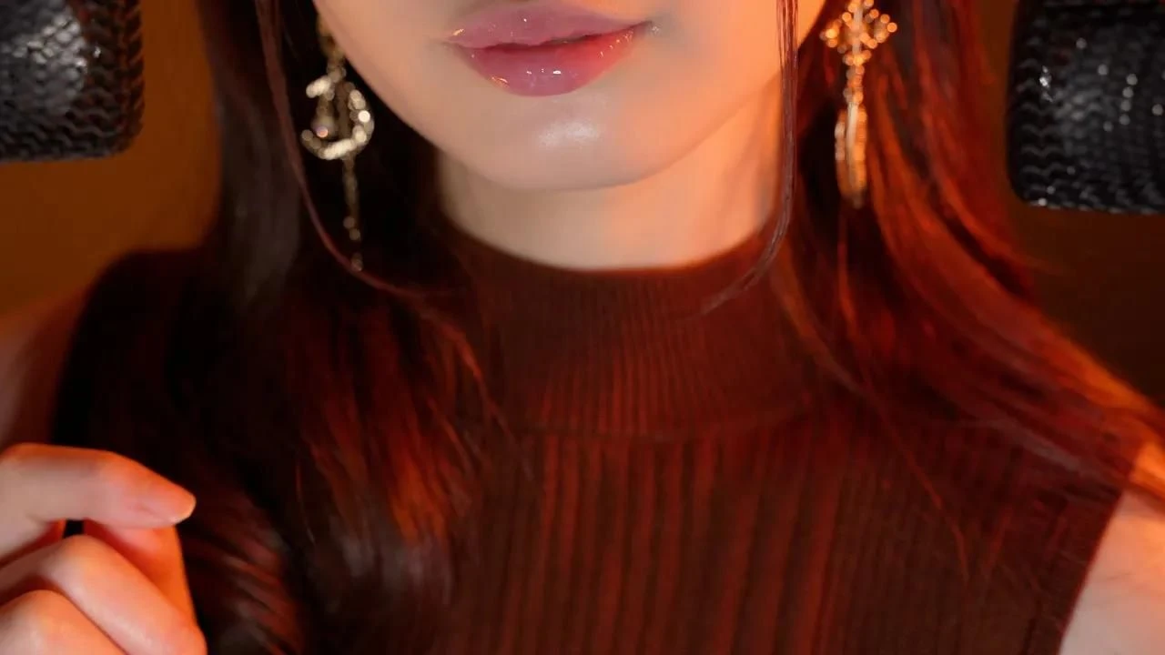 ASMR Cham：耳畔轻柔低语的 ASMR 效果（温和、贴心）