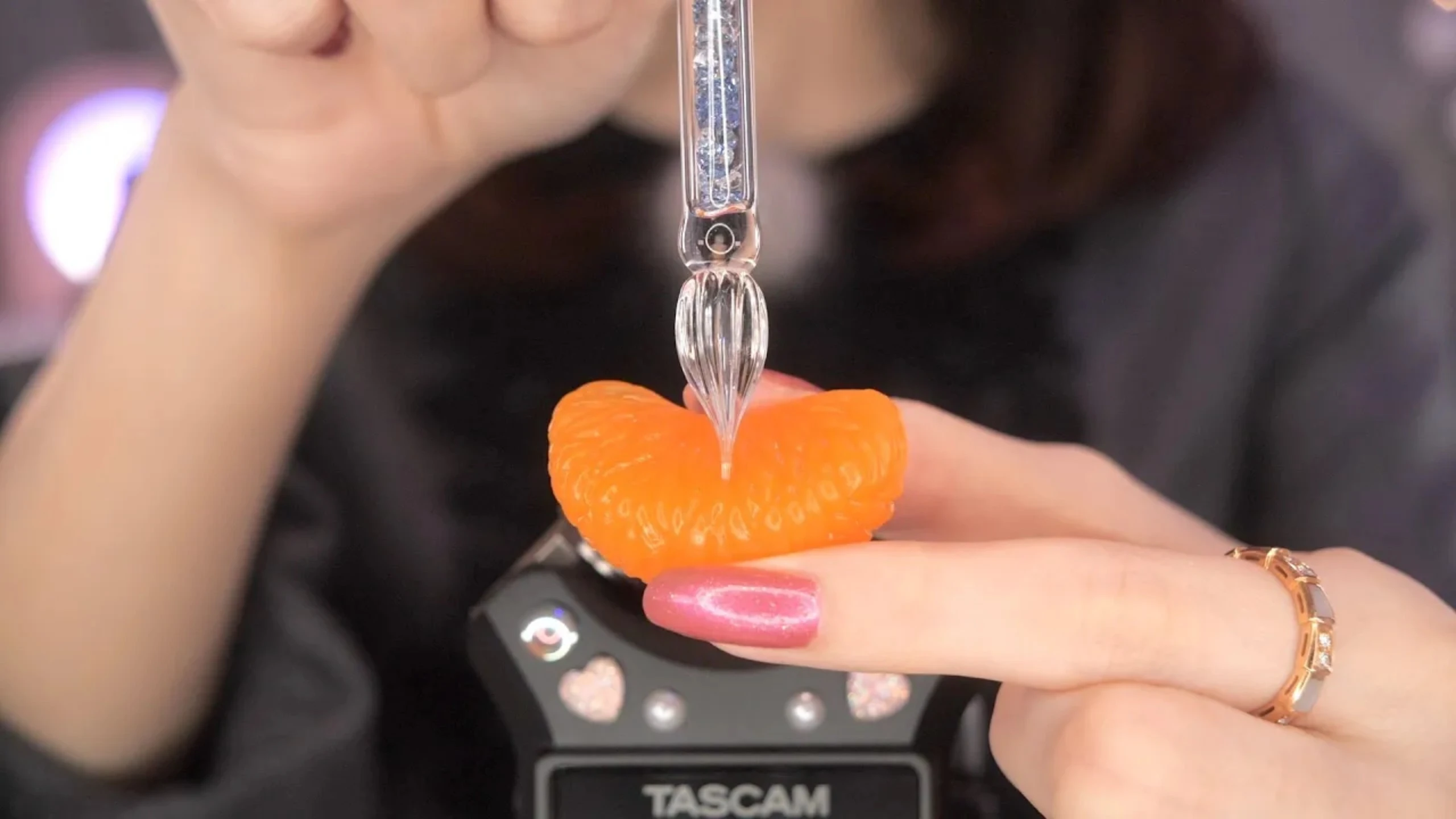 Coromo Sara. ASMR：ASMR适用于注意力集中时间短的人群(不说话)