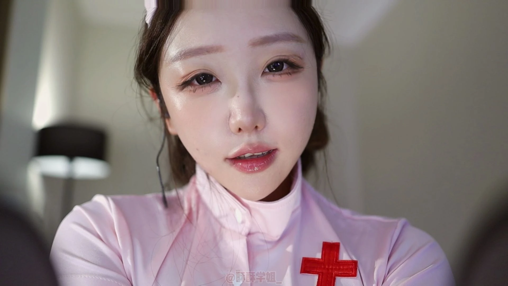 按摩你的小耳朵 三种不一样的按摩方式