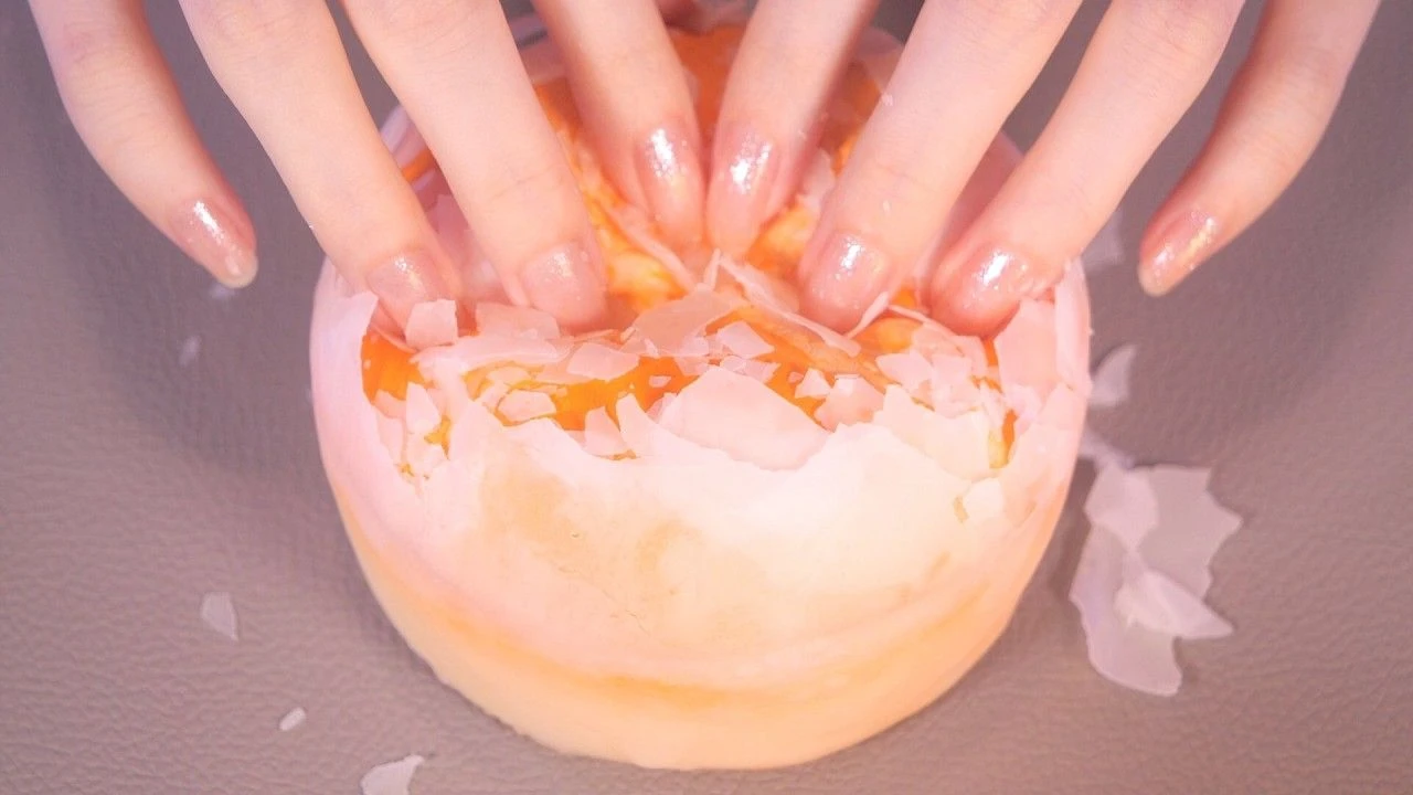 Coromo Sara. ASMR：终极蜡质涂层挤压裂纹与敲击，99.9% 保证入睡 🤤（无人声）